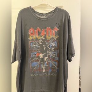 URBAN OUTFITTERS: AC/DC graphic tee